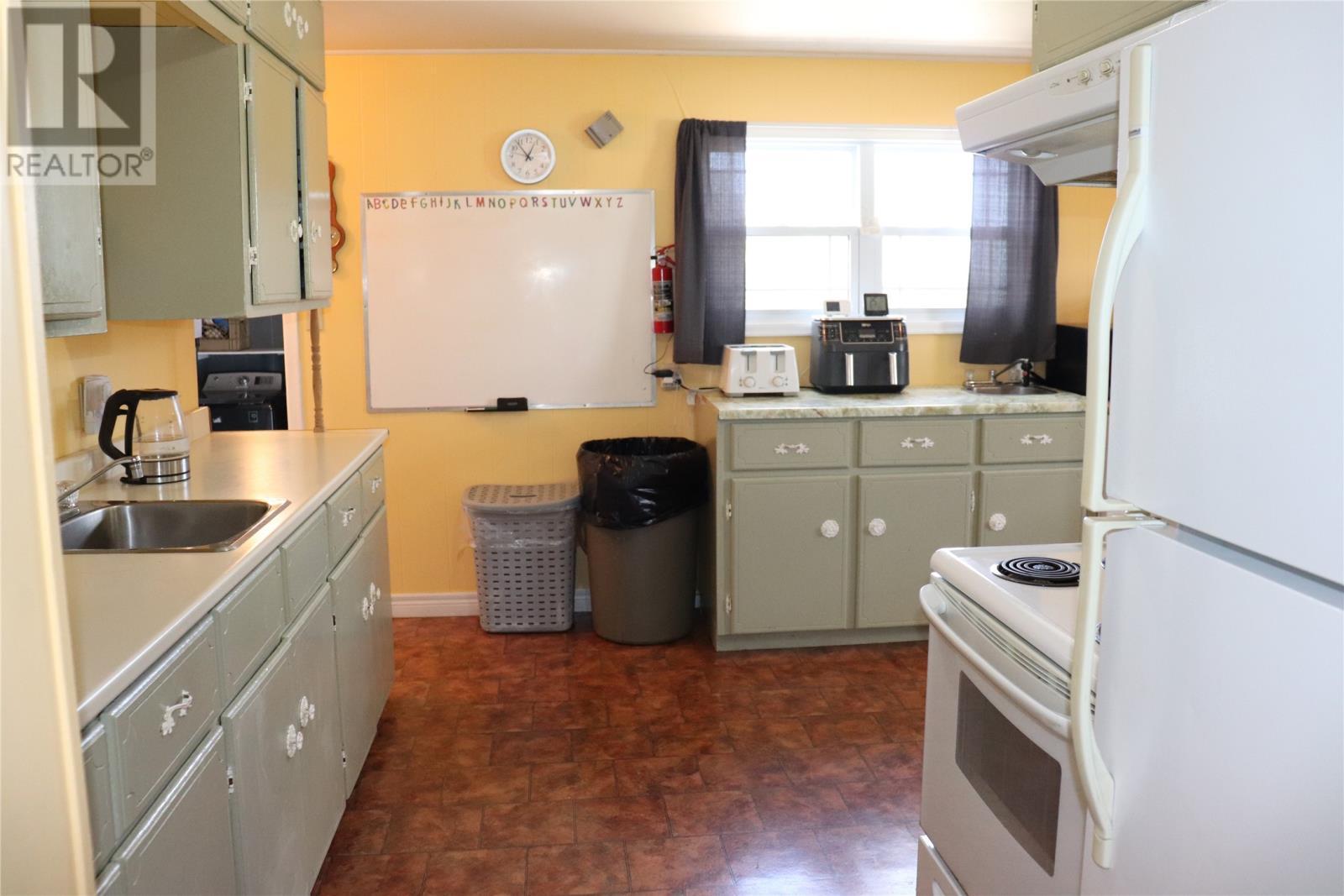 30 Riverside Loop, Barachois Brook, NL - Indoor Photo Showing Kitchen