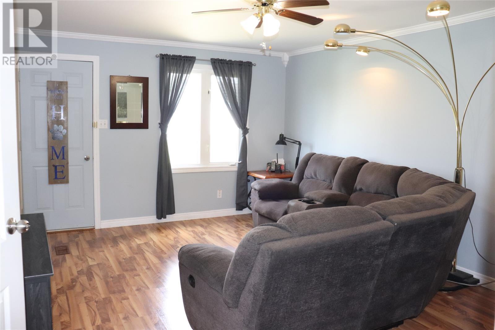 30 Riverside Loop, Barachois Brook, NL - Indoor Photo Showing Living Room