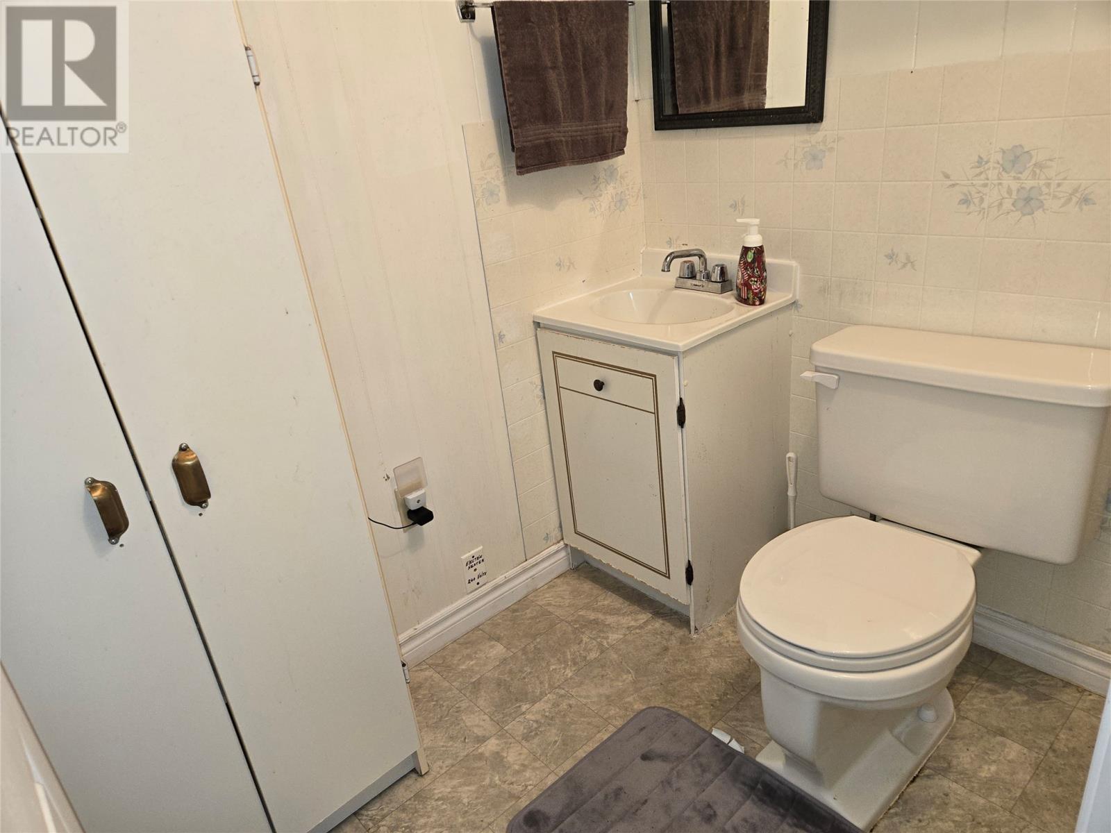 30 Riverside Loop, Barachois Brook, NL - Indoor Photo Showing Bathroom