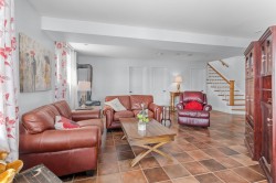 Family Room - 