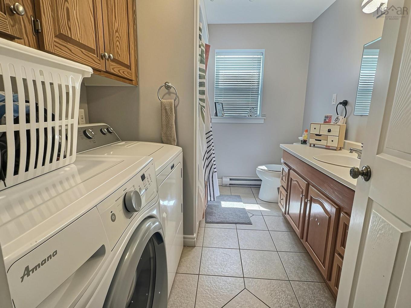 41 Truro Heights Connector Road, Truro Heights, NS - Indoor Photo Showing Laundry Room