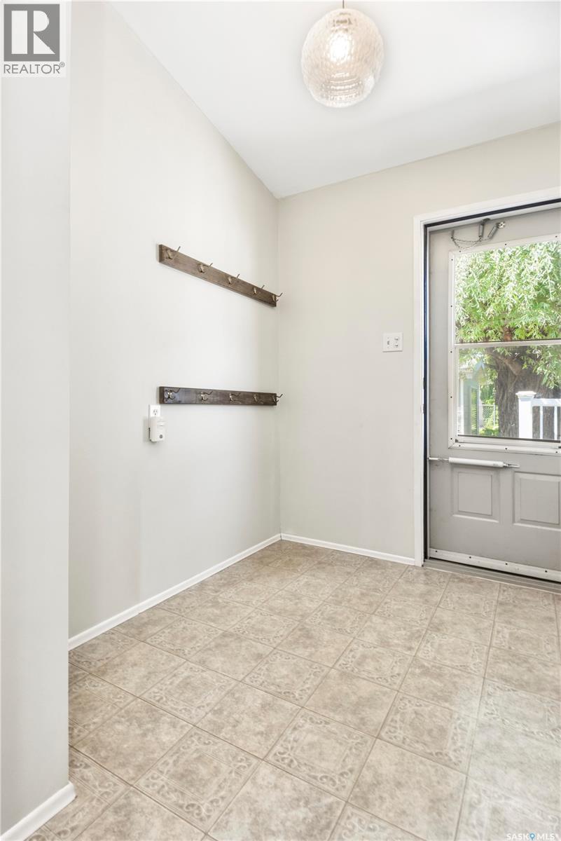 2885 4Th Avenue W, Prince Albert, SK - Indoor Photo Showing Other Room