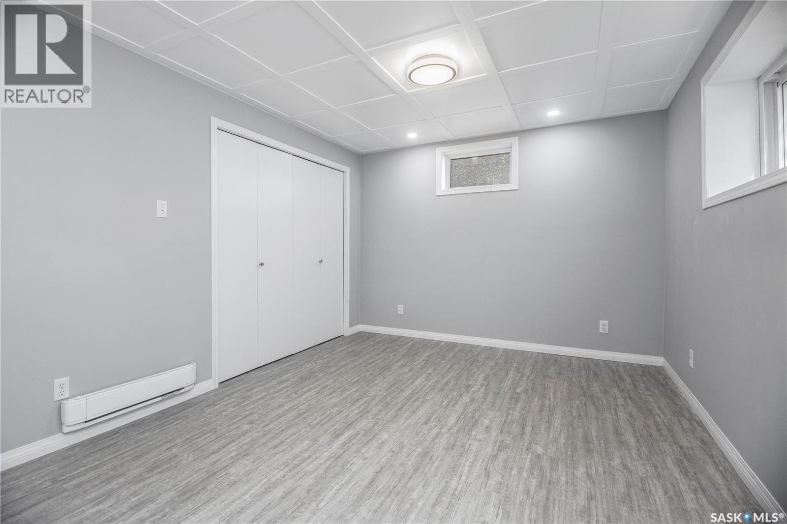 2885 4Th Avenue W, Prince Albert, SK - Indoor