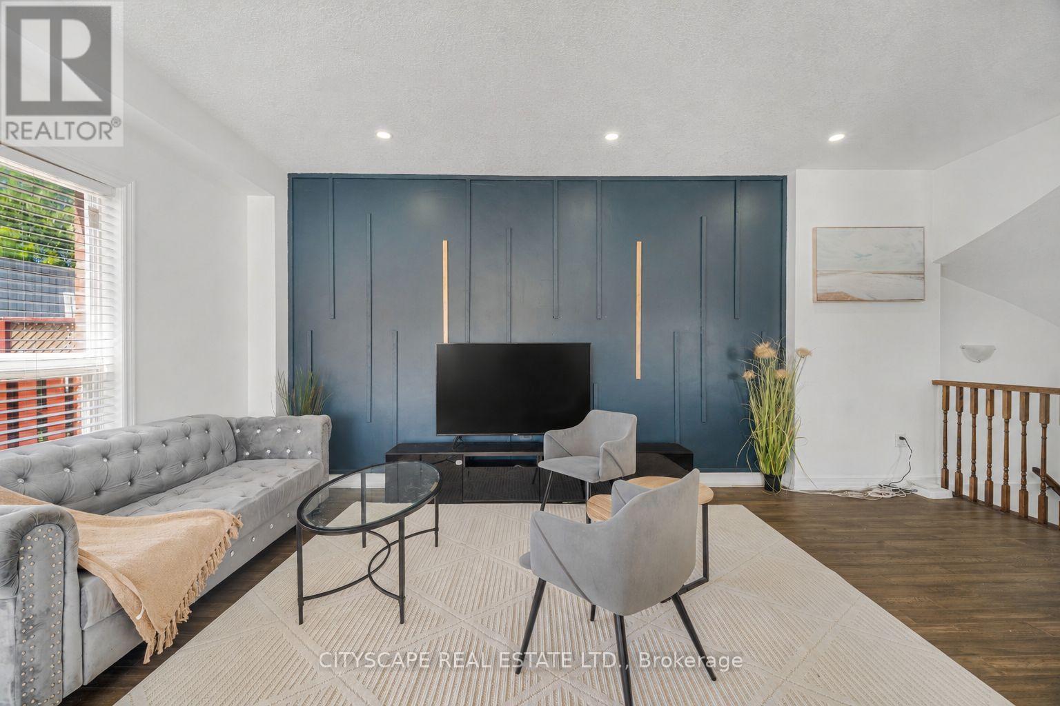 14 Redcedar Crescent, Hamilton, ON - Indoor