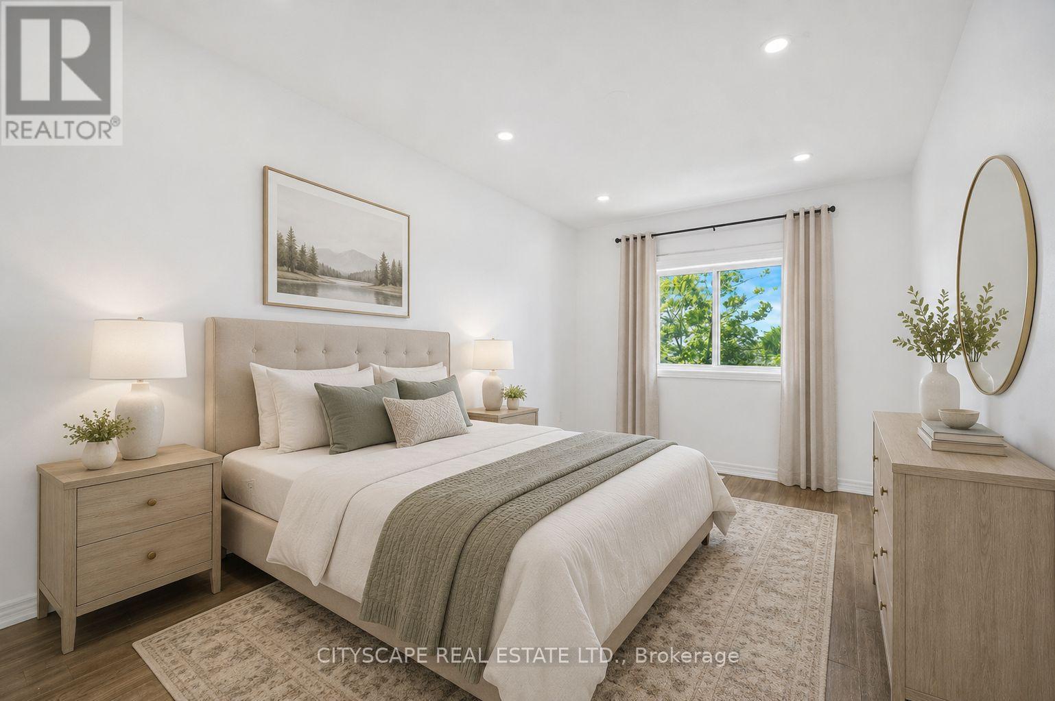 14 Redcedar Crescent, Hamilton, ON - Indoor Photo Showing Bedroom