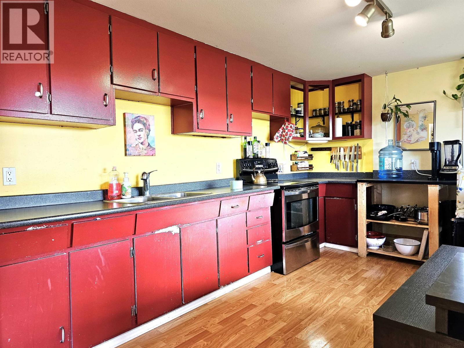 7086 Stella Road, Fraser Lake, BC - Indoor Photo Showing Kitchen With Double Sink