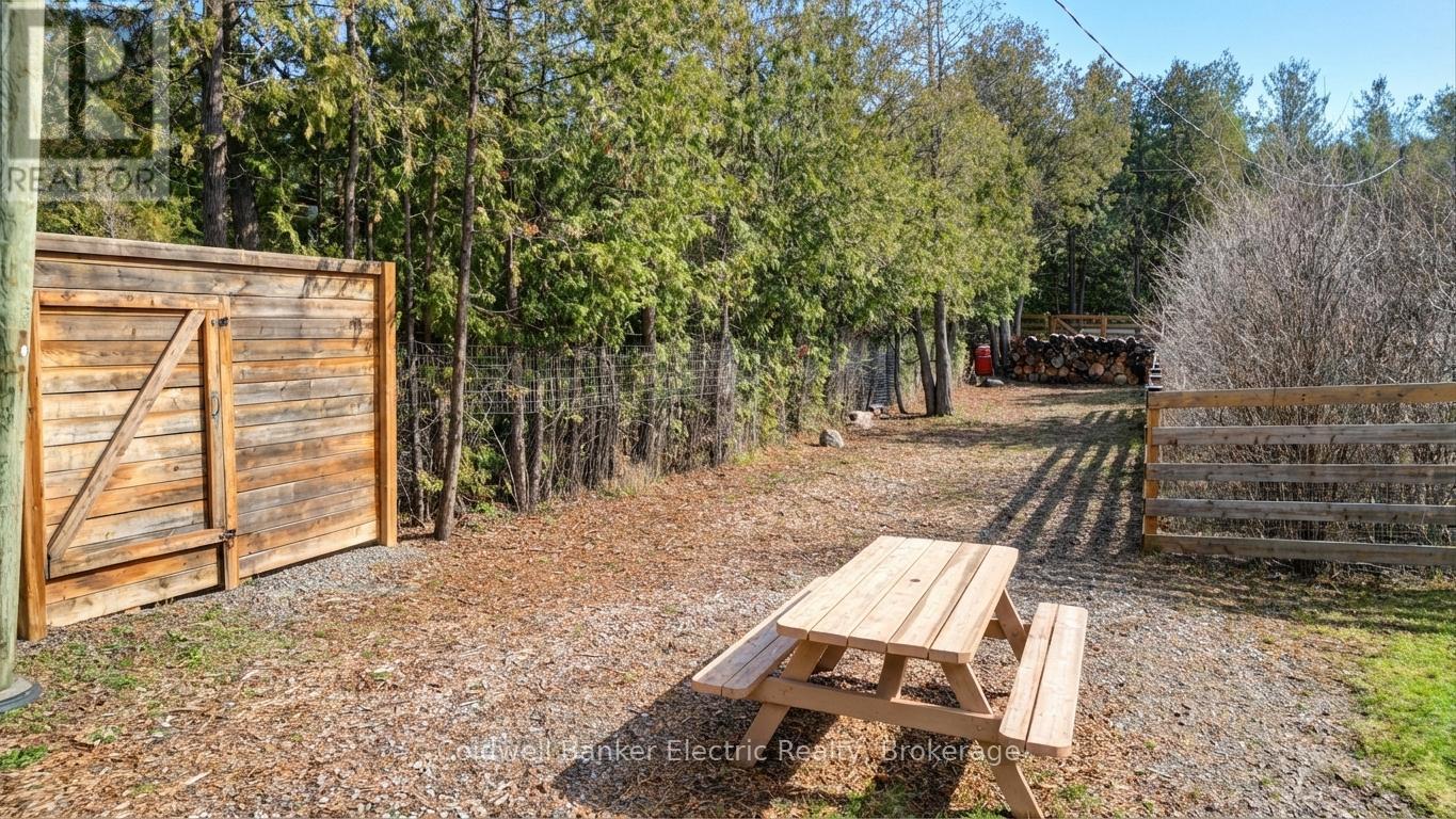 1647 Stenner Road, Douro-Dummer, ON - Outdoor
