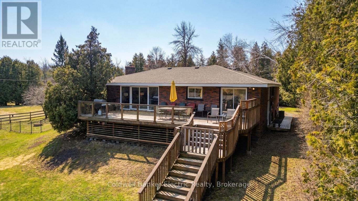 1647 Stenner Road, Douro-Dummer, ON - Outdoor With Deck Patio Veranda
