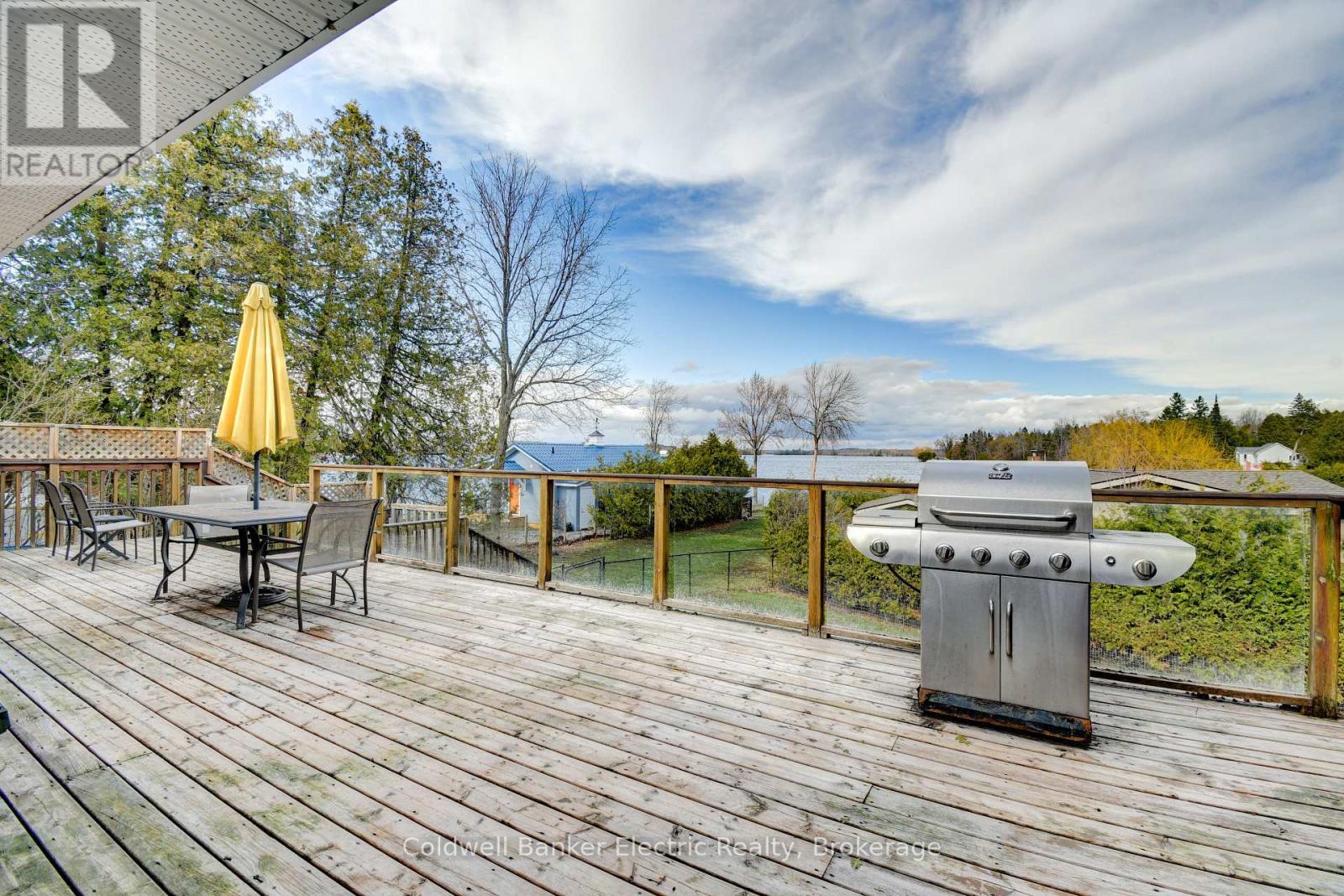1647 Stenner Road, Douro-Dummer, ON - Outdoor With Deck Patio Veranda With Exterior