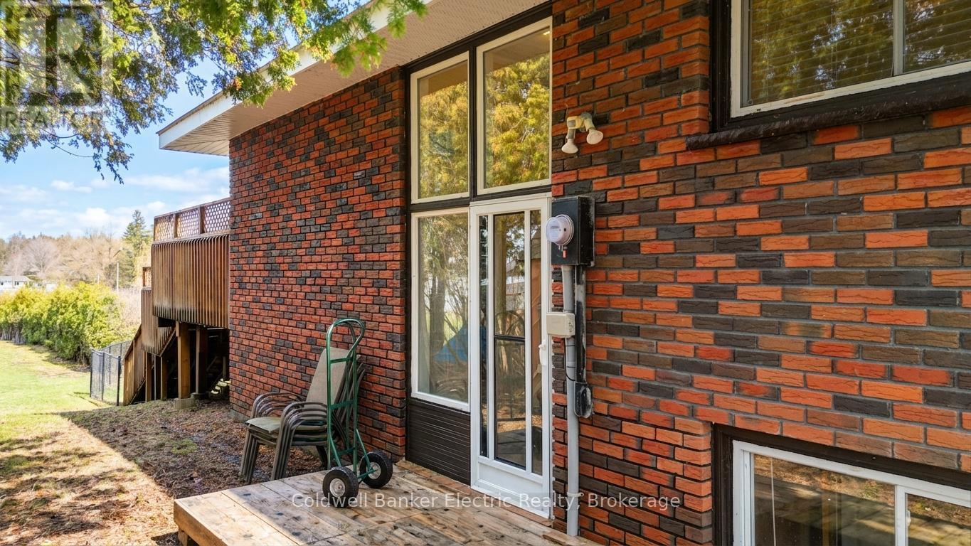 1647 Stenner Road, Douro-Dummer, ON - With Fireplace With Exterior