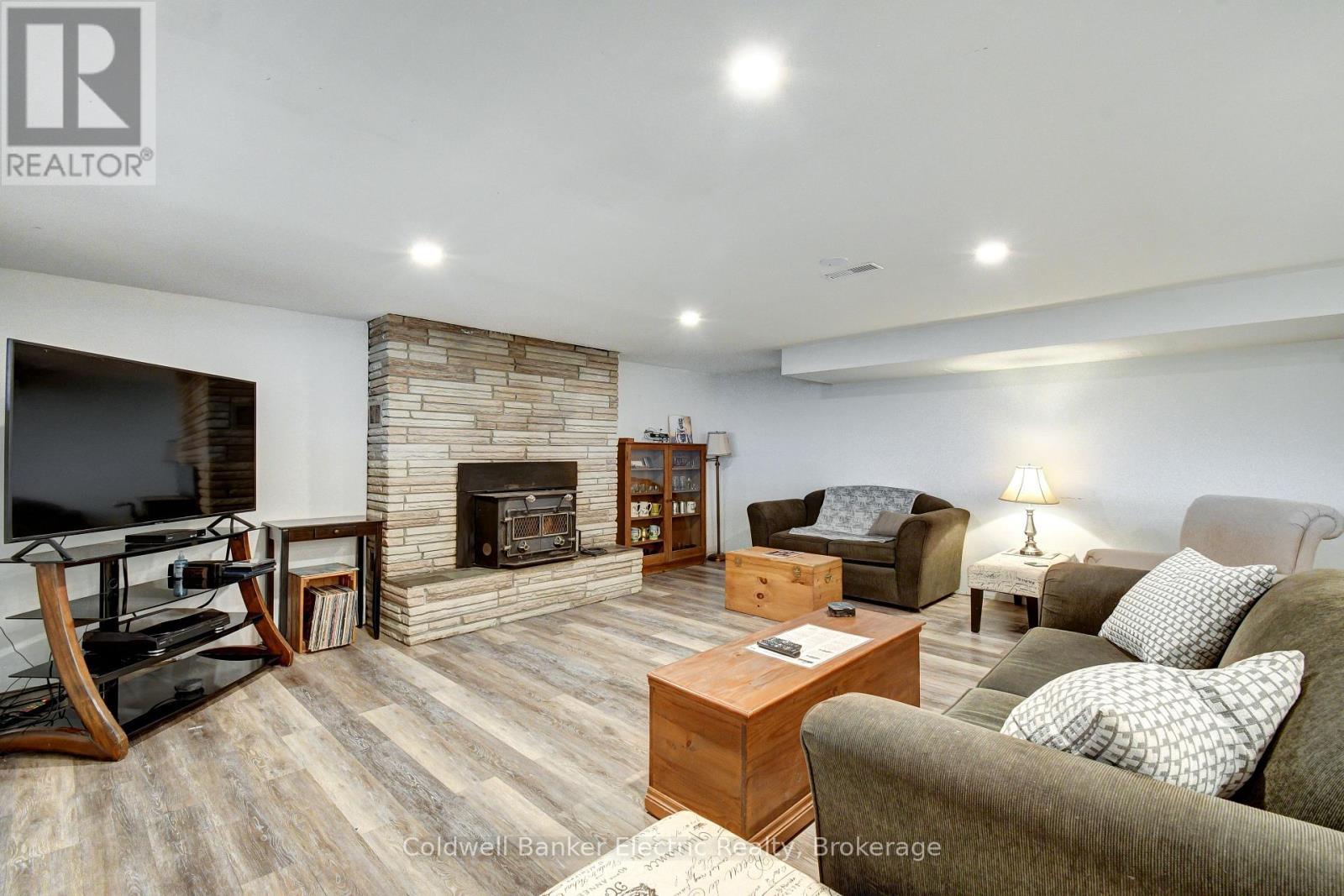 1647 Stenner Road, Douro-Dummer, ON - Indoor With Fireplace