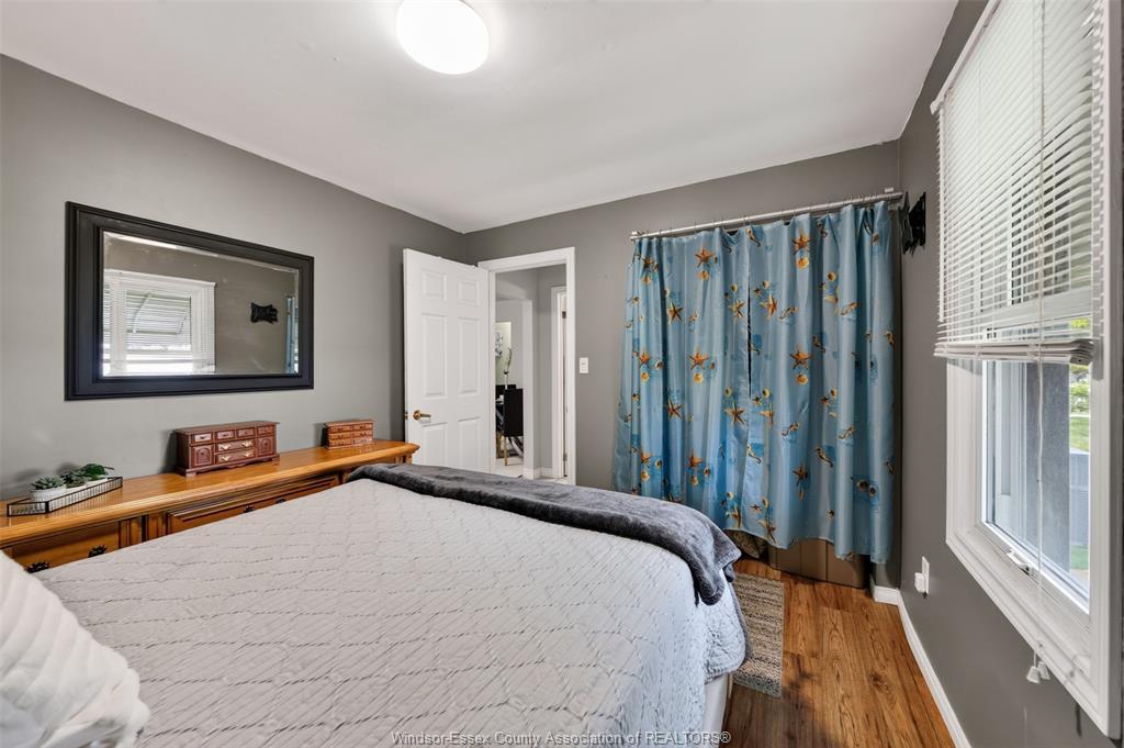 107 Wilson, Essex, ON - Indoor Photo Showing Bedroom