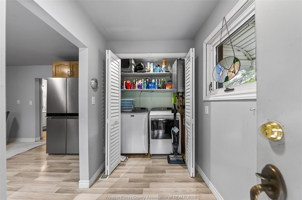 107 Wilson, Essex, ON - Indoor