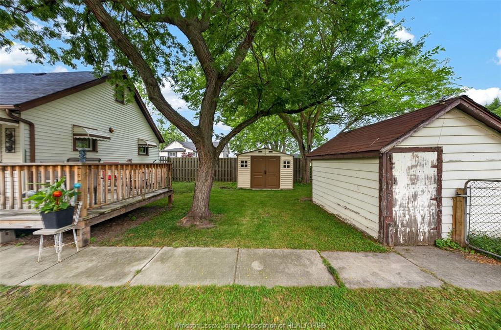 107 Wilson, Essex, ON - Outdoor With Exterior