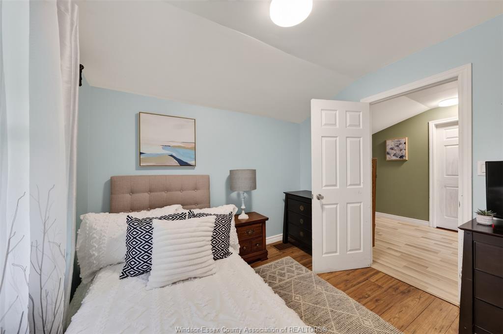 107 Wilson, Essex, ON - Indoor Photo Showing Bedroom