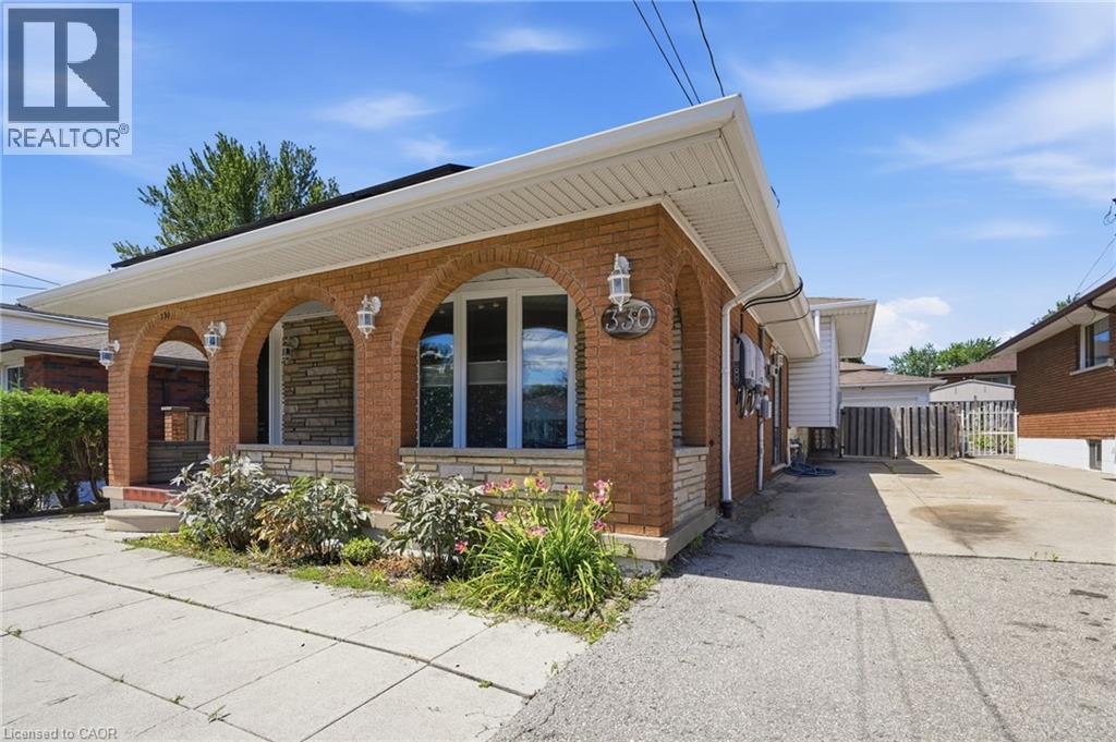 330 East 18Th Street, Hamilton, ON - Outdoor