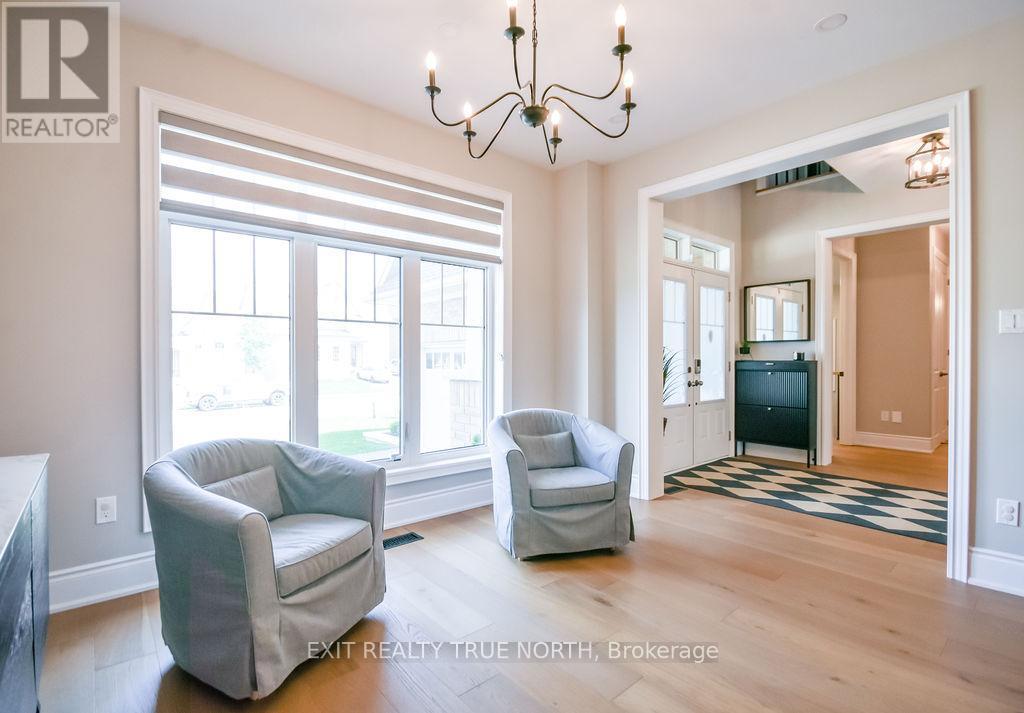 108 Rugman Crescent, Springwater, ON - Indoor Photo Showing Other Room