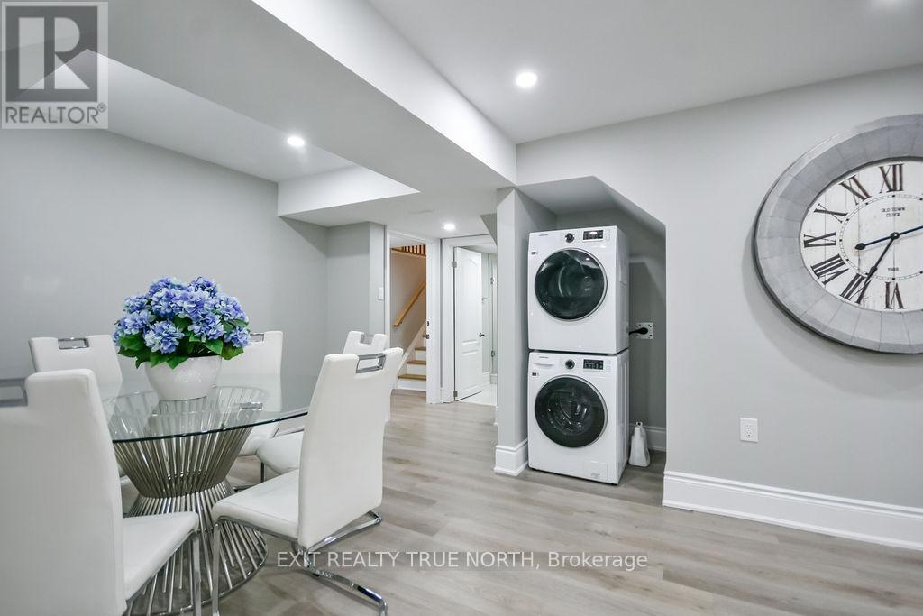 108 Rugman Crescent, Springwater, ON - Indoor Photo Showing Laundry Room