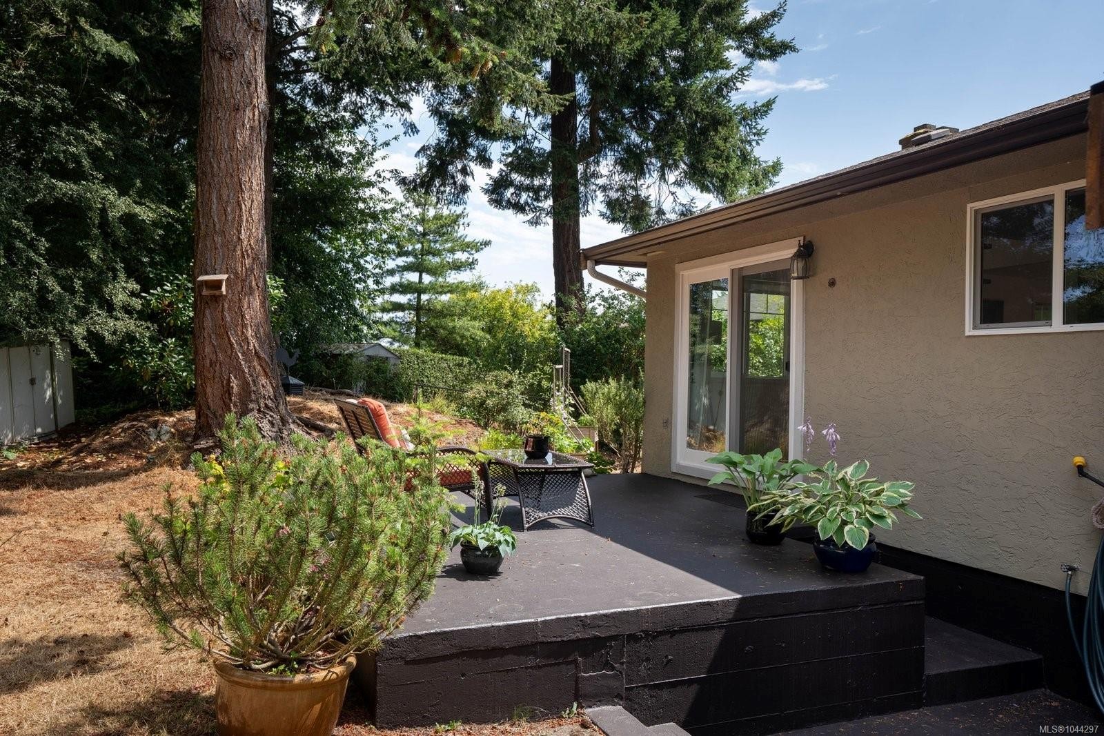 10496 Jocelyn Pl, Sidney, BC