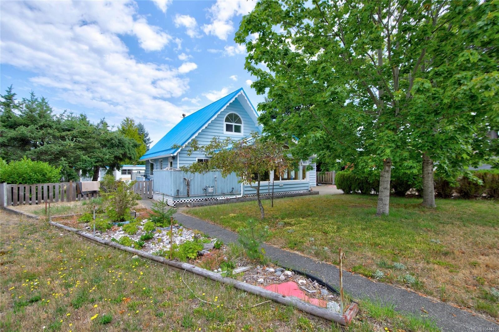 1232 Florence Rd, Comox, BC