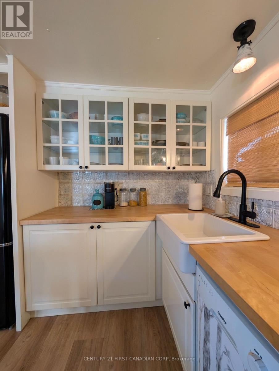 28- 79681 Bluewater Highway, Central Huron (Goderich), ON - Indoor Photo Showing Kitchen