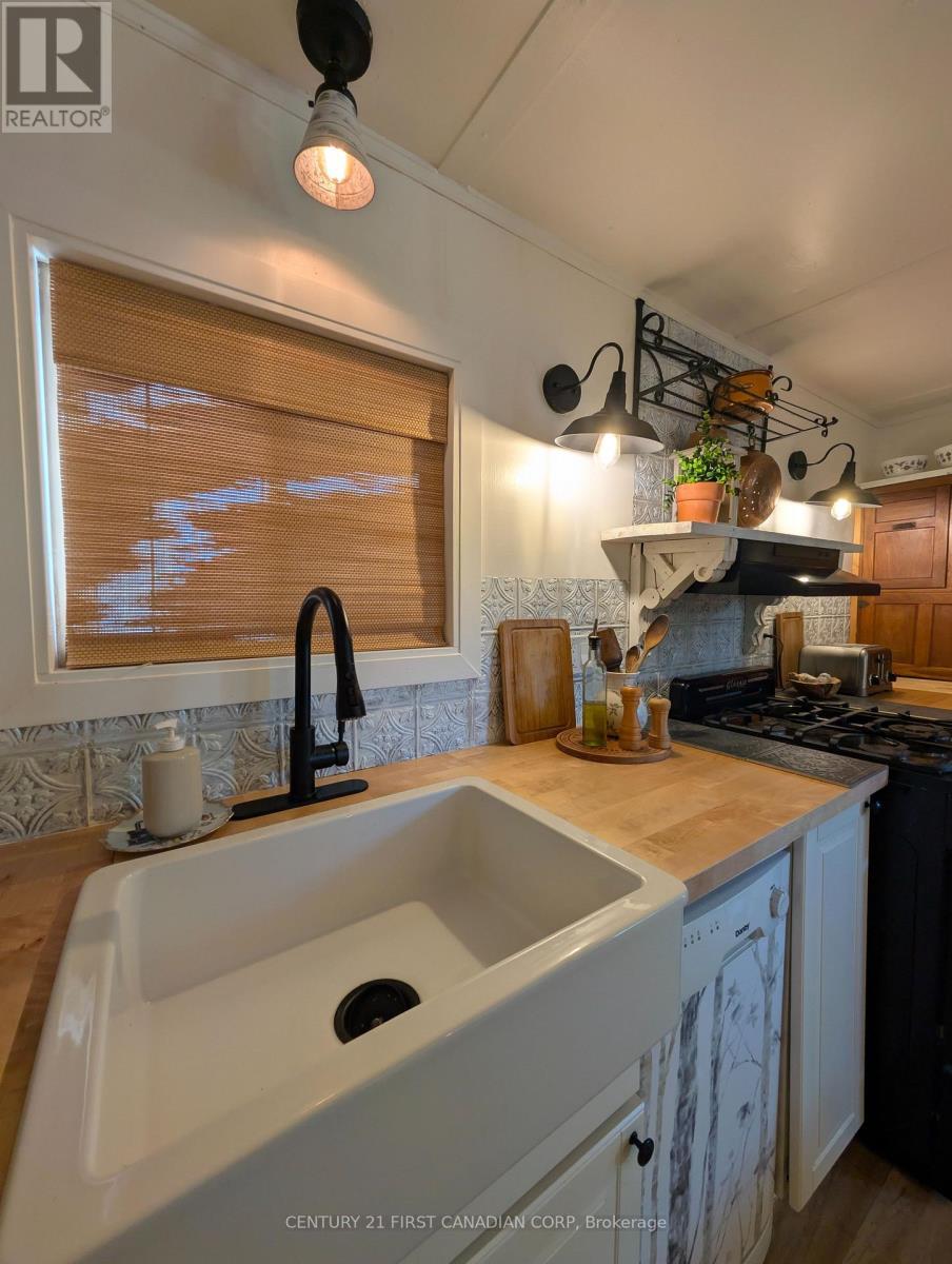 28- 79681 Bluewater Highway, Central Huron (Goderich), ON - Indoor Photo Showing Kitchen