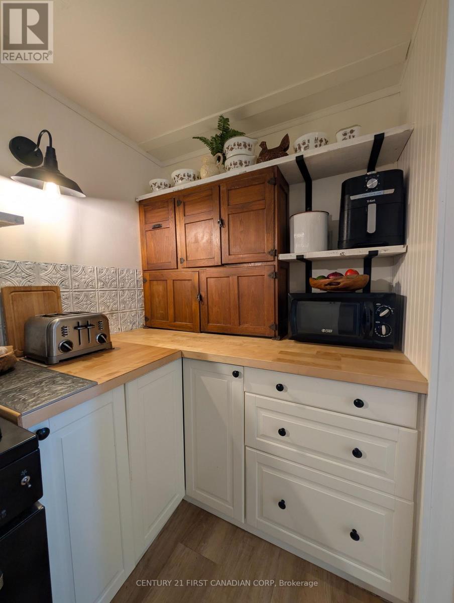 28- 79681 Bluewater Highway, Central Huron (Goderich), ON - Indoor Photo Showing Kitchen