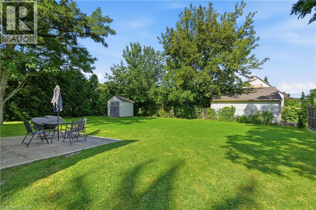 2 Aintree Court, Hamilton, ON - Outdoor With Backyard