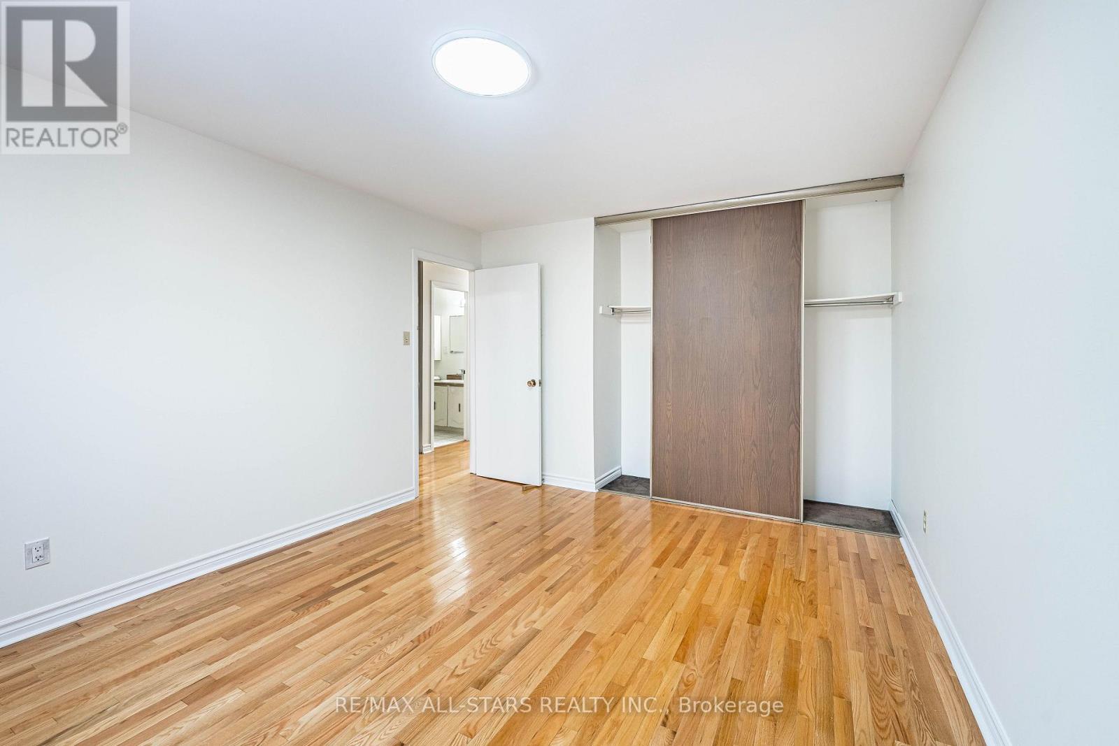 209 Apache Trail, Toronto, ON - Indoor Photo Showing Other Room