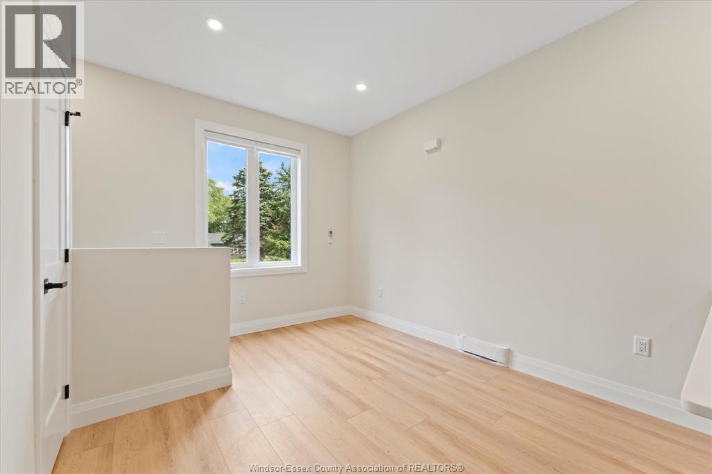 150 Old Front Unit# Back-Upper, Lasalle, ON - Indoor Photo Showing Other Room