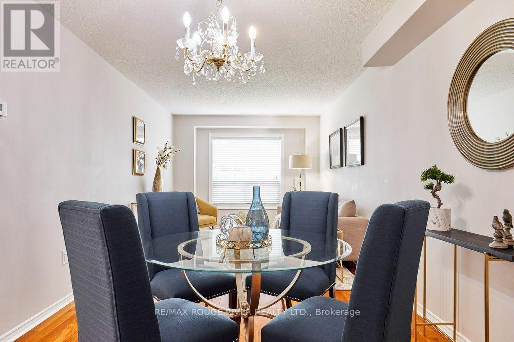 216 Wright Crescent, Ajax, ON - Indoor Photo Showing Dining Room