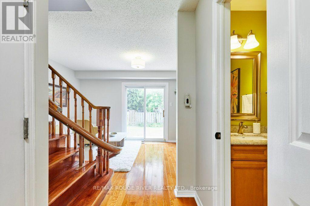 216 Wright Crescent, Ajax, ON - Indoor Photo Showing Other Room