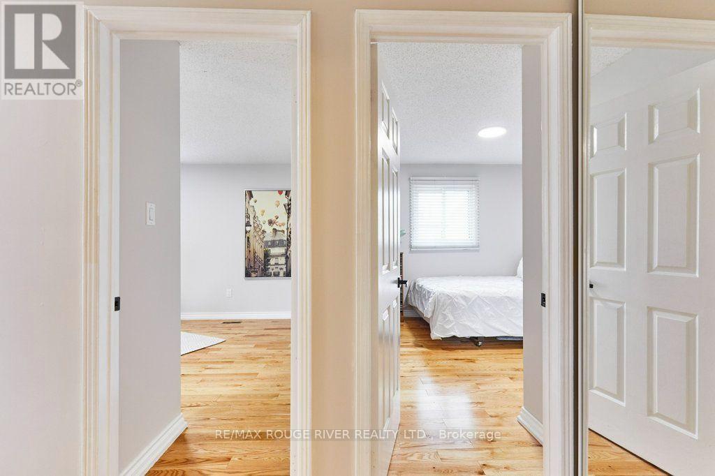 216 Wright Crescent, Ajax, ON - Indoor Photo Showing Other Room