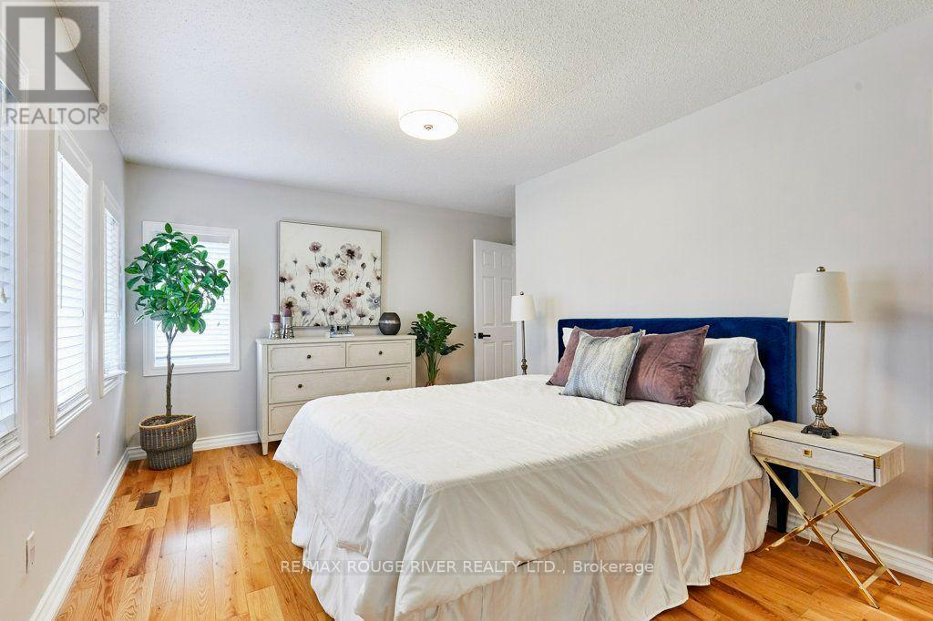 216 Wright Crescent, Ajax, ON - Indoor Photo Showing Bedroom