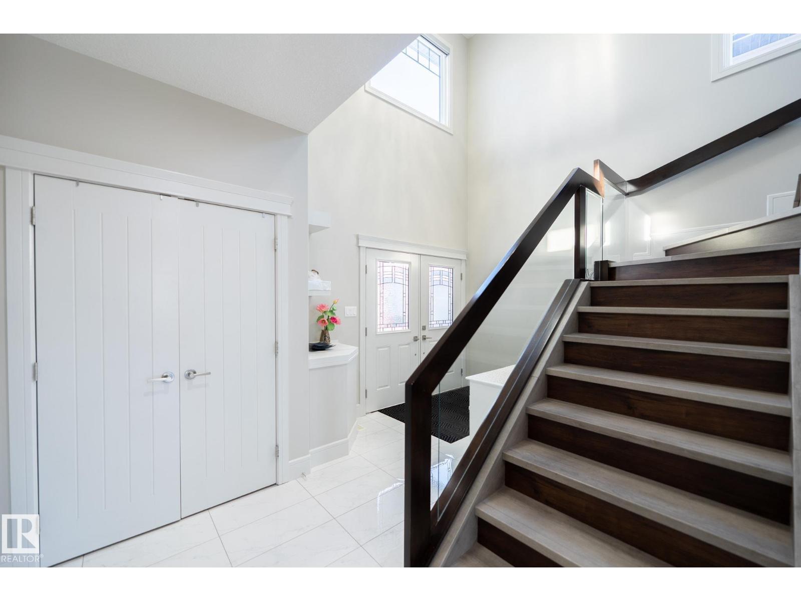 3623 8 St Nw, Edmonton, AB - Indoor Photo Showing Other Room