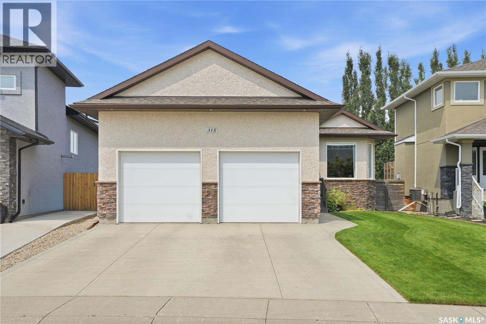 315 Werschner Lane, Saskatoon, SK - Outdoor