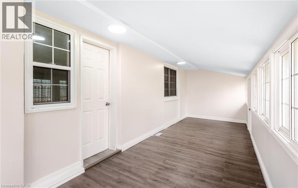176 Samuelson Street, Cambridge, ON - Indoor Photo Showing Other Room