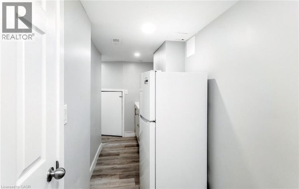 176 Samuelson Street, Cambridge, ON - Indoor Photo Showing Other Room