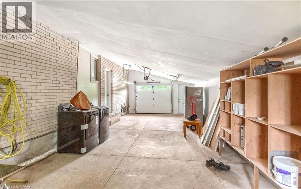 Garage - 176 Samuelson Street, Cambridge, ON -