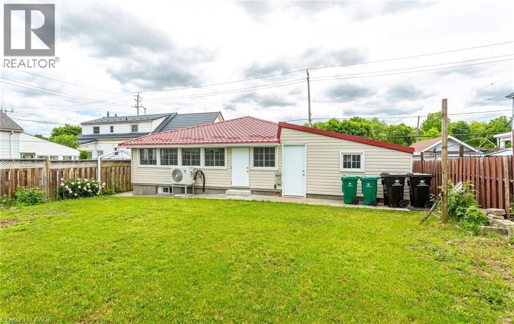 Back house - 176 Samuelson Street, Cambridge, ON - Outdoor