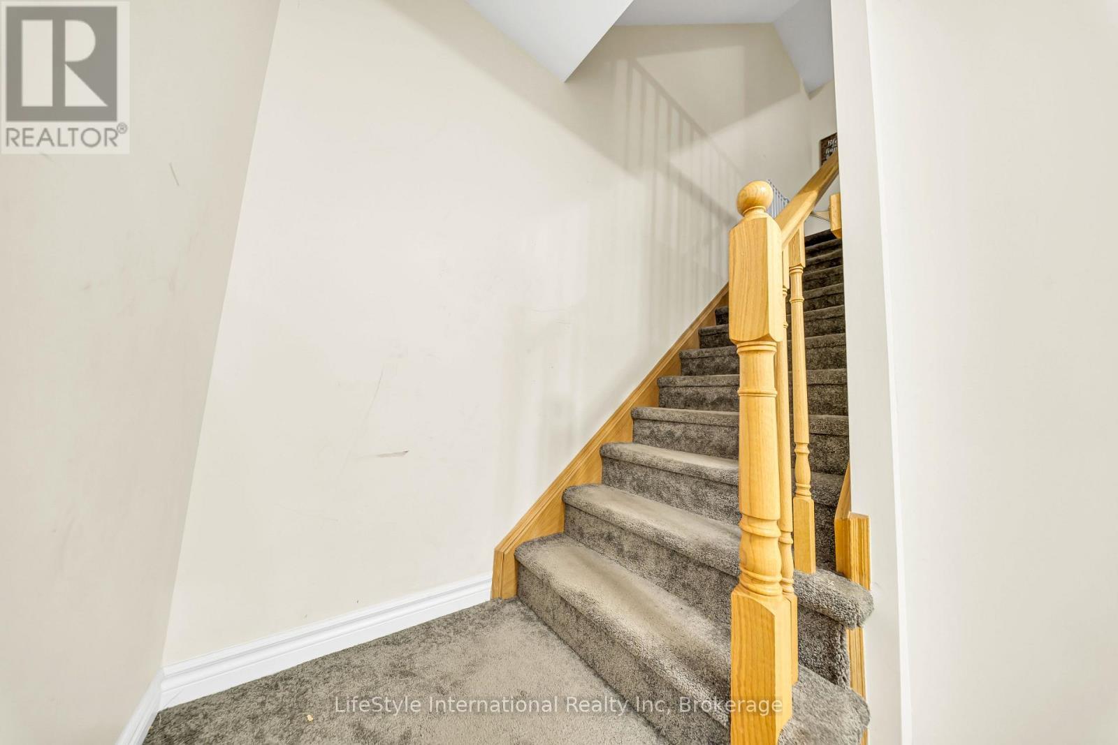 87 - 88 Decorso Drive, Guelph (Kortright East), ON - Indoor Photo Showing Other Room