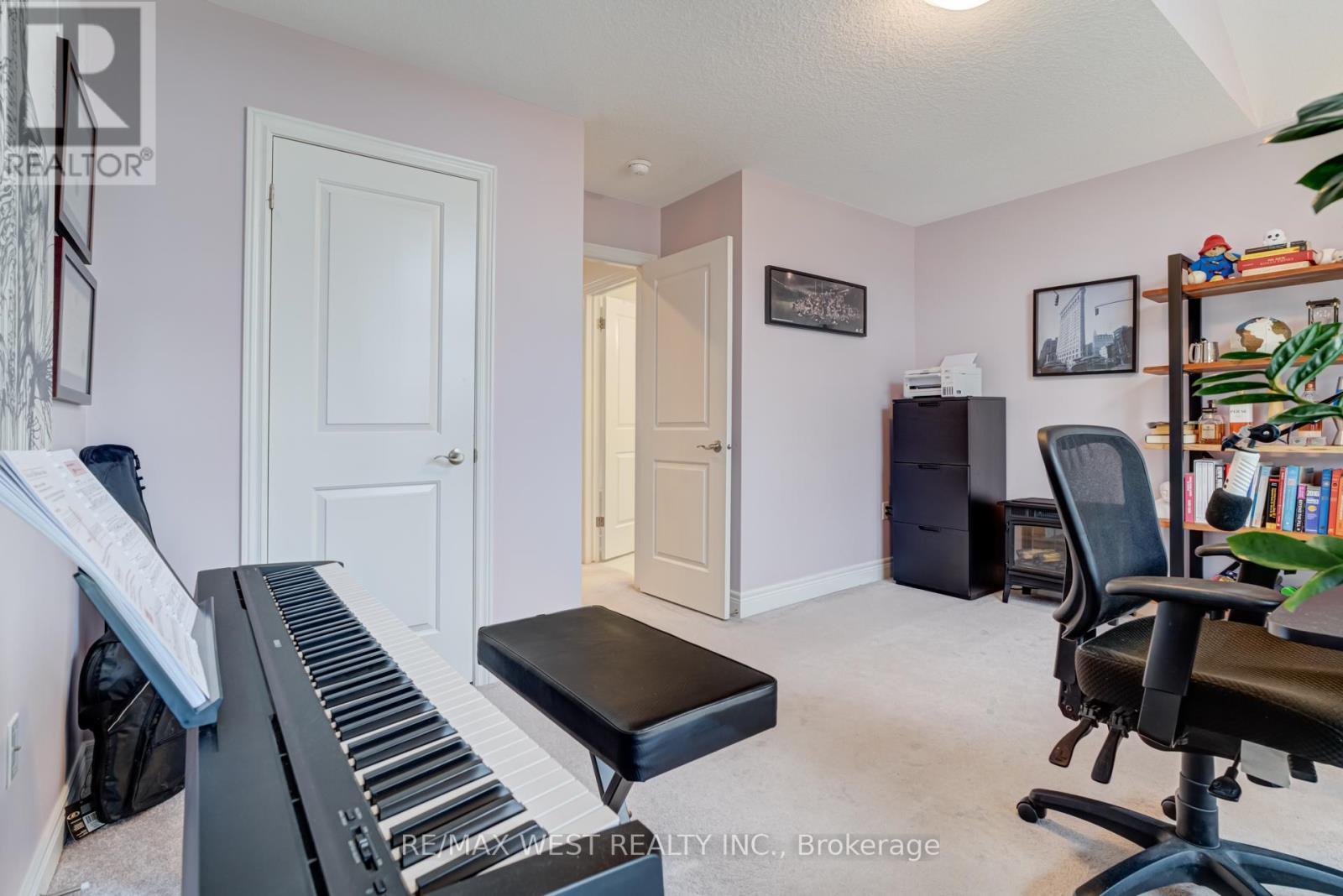 270 Dalgleish Trail, Hamilton, ON - Indoor Photo Showing Office