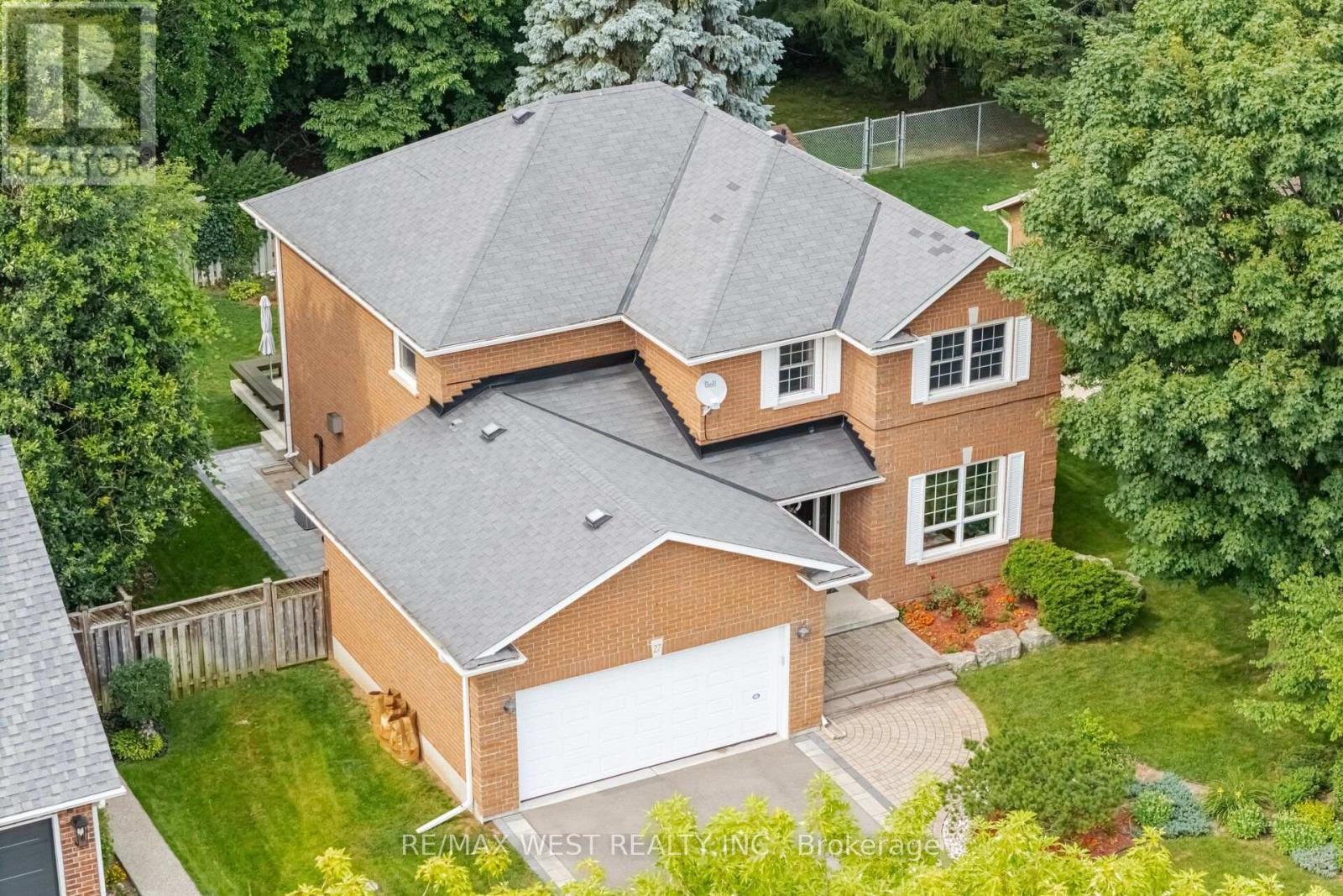 27 Norma Crescent, Hamilton, ON - Outdoor