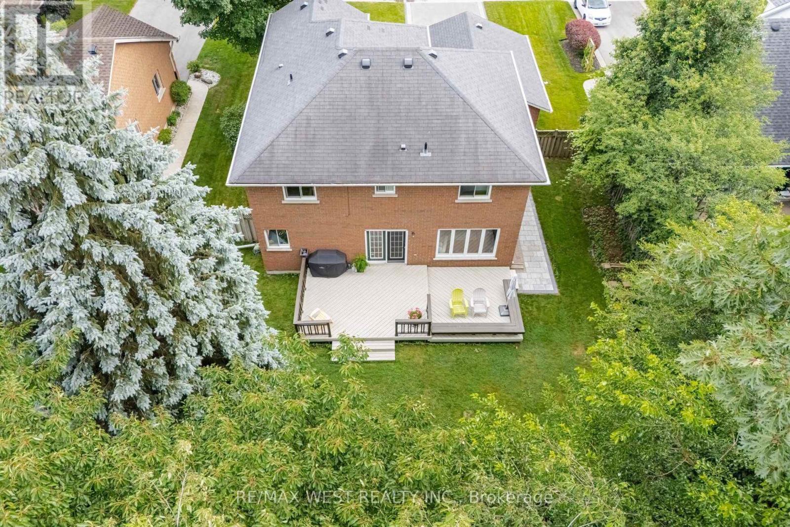 27 Norma Crescent, Hamilton, ON - Outdoor