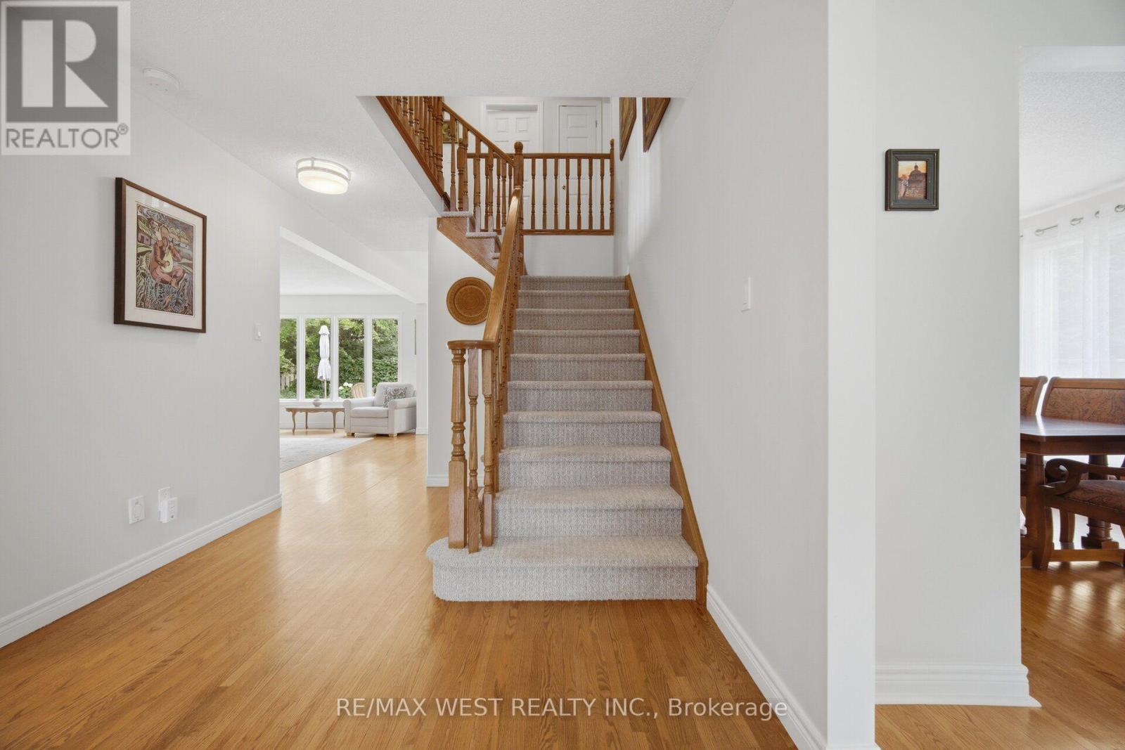 27 Norma Crescent, Hamilton, ON - Indoor Photo Showing Other Room