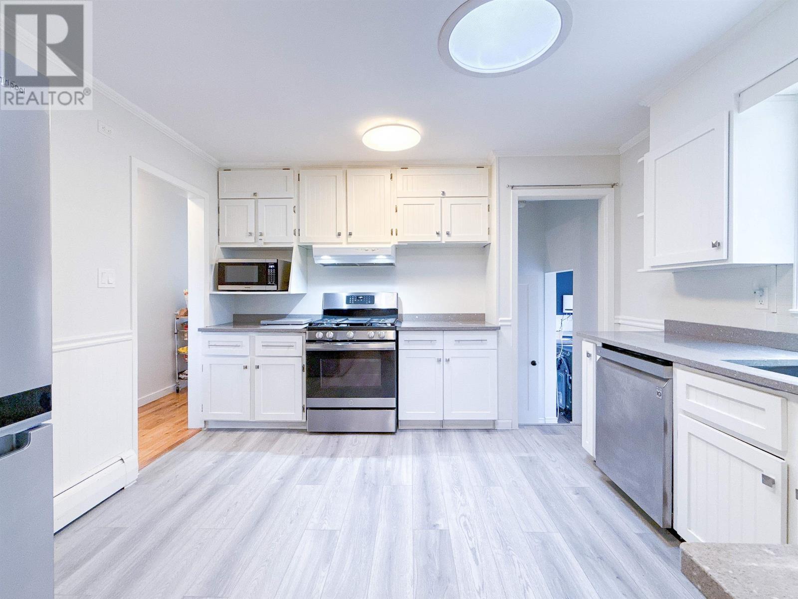 47 Emerald Drive, Charlottetown, PE - Indoor Photo Showing Kitchen
