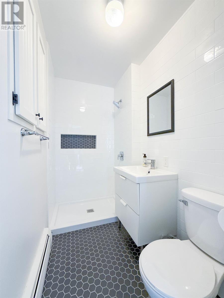 47 Emerald Drive, Charlottetown, PE - Indoor Photo Showing Bathroom