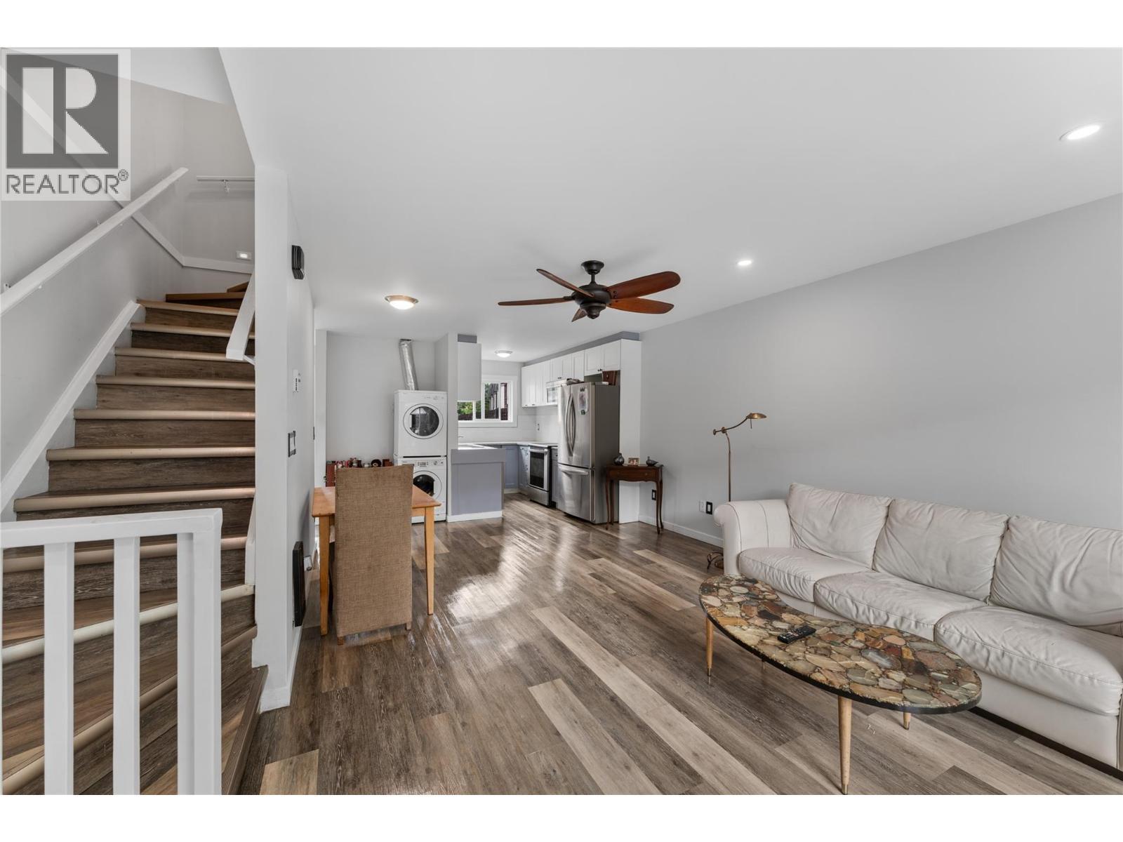 3135 Walnut Street Unit# 5, Kelowna, BC - Indoor
