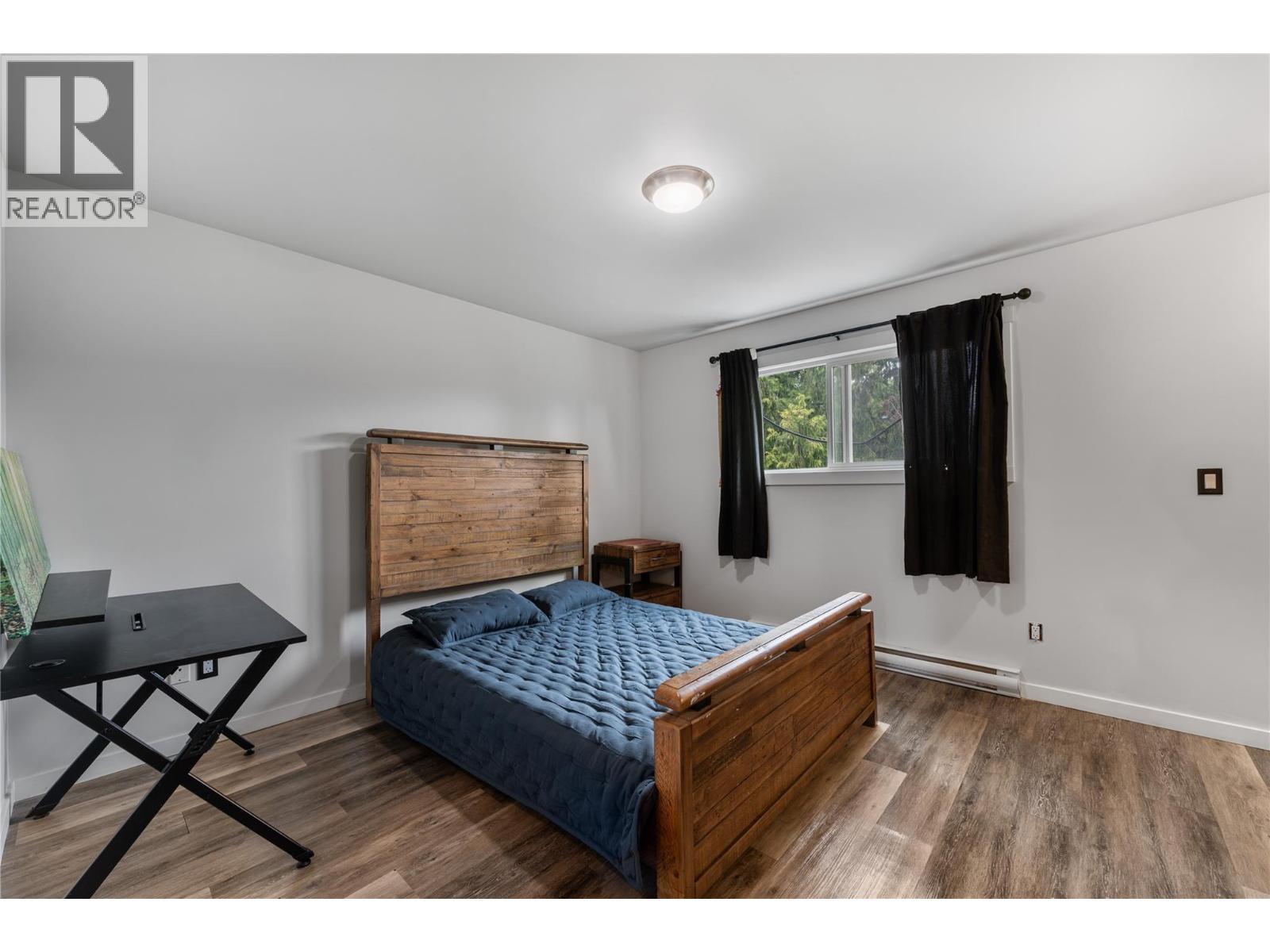 3135 Walnut Street Unit# 5, Kelowna, BC - Indoor Photo Showing Bedroom