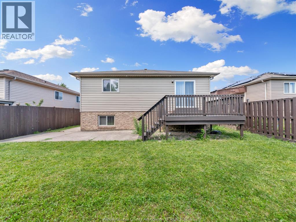 4844 Whitefish Crescent, Windsor, ON - Outdoor With Deck Patio Veranda